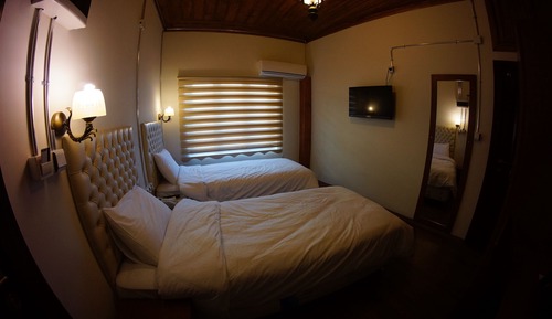 Habitación familiar con 2 camas individuales