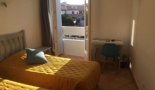 Habitación clásica con 2 camas individuales