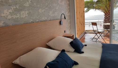 Habitación doble superior, mirando al mar