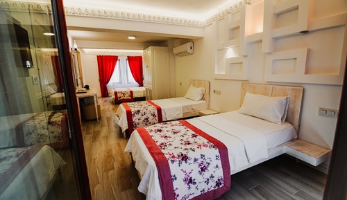 Habitación cuádruple económica