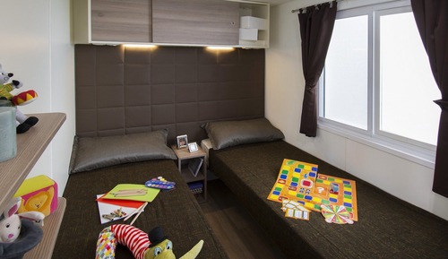 Suite (Paradise Bay)