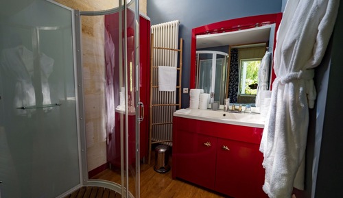 Habitación de lujo doble, baño privado, vistas al jardín (Chambre Bleue)