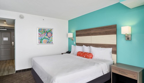 Habitación, 1 cama de matrimonio grande, balcón, frente al mar