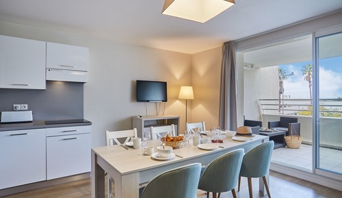 Apartamento, vistas al mar