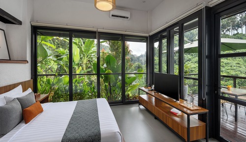 Casa de campo romántica, 1 cama de matrimonio con sofá cama, vistas al río