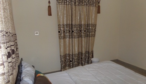 Standard Room, 1 Queen Bed