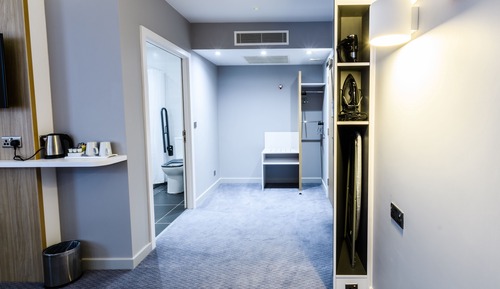 Habitación, 1 cama doble, accesible para personas con discapacidad (with Free Hot Breakfast)