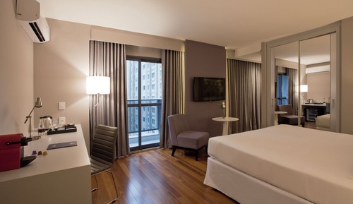 Habitación Business doble, 1 cama doble, balcón, vistas a la ciudad