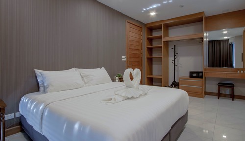 Two-Bedroom Royal Suite