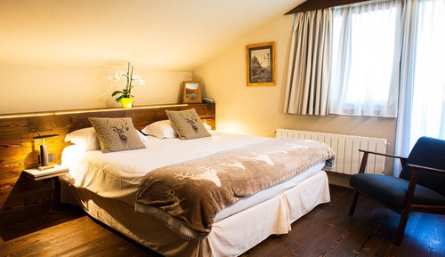 Habitación Deluxe doble, 1 habitación, vistas a la montaña, en una planta alta
