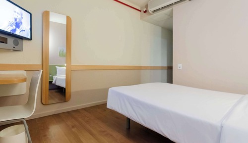 Habitación estándar, 1 cama doble, accesible para personas con discapacidad