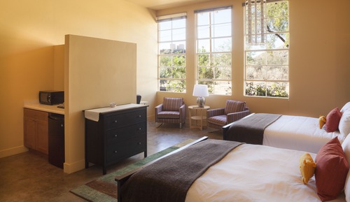 Habitación Deluxe, 2 camas de matrimonio, frigorífico y microondas