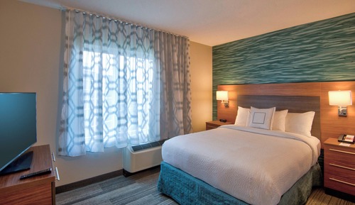 Suite, 1 habitación (Mobility/Hearing Access, Roll-In Shwr)