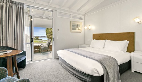 Estudio Deluxe, 1 cama de matrimonio, bañera de hidromasaje, planta baja