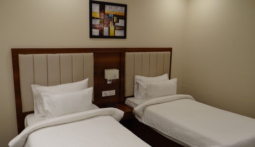 Habitación ejecutiva con 1 cama doble o 2 individuales, vistas a la ciudad