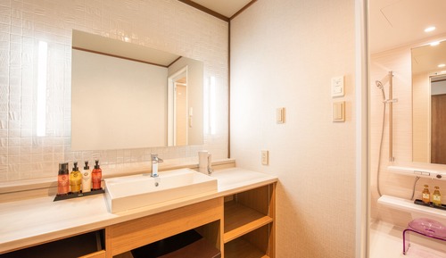 Habitación con 1 cama doble o 2 individuales, no fumadores, vistas al río