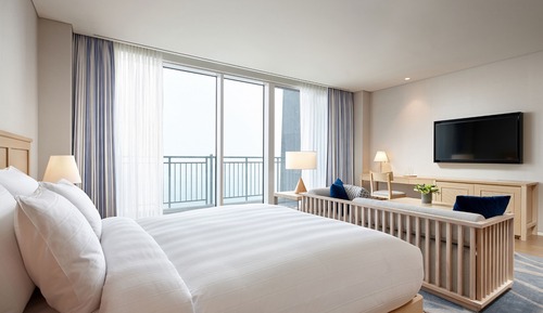 [Waterpark PKG ] Grand Deluxe Double, Ocean View - access for 2