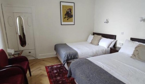 Habitación familiar (Sleeps 5)
