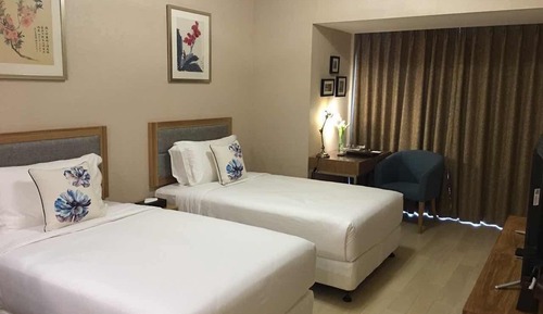 Suite familiar (2 Queen Bed/1Queen Bed & Twin Bed)