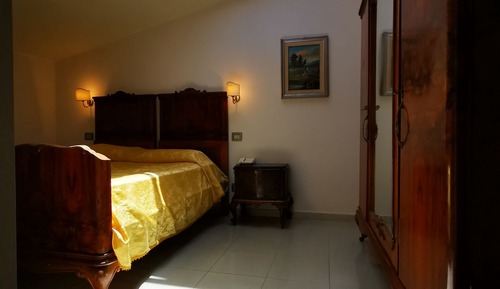 Mansarda con letto matrimoniale o 2 letti singoli, 1 camera da letto