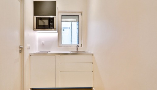 Deluxe Apartment 101