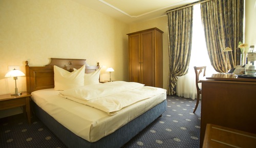 Habitación individual básica, 1 cama de matrimonio, no fumadores, baño privado