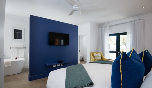 Suite de lujo, junto a la piscina