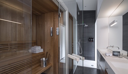Suite (Panorama)