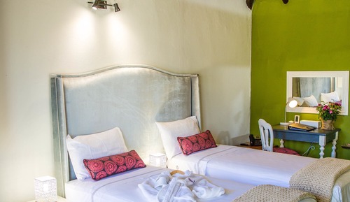 Habitación superior, vistas al jardín