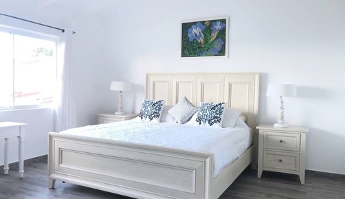 Villa de lujo, 1 cama de matrimonio grande con sofá cama, servicio de Concierge