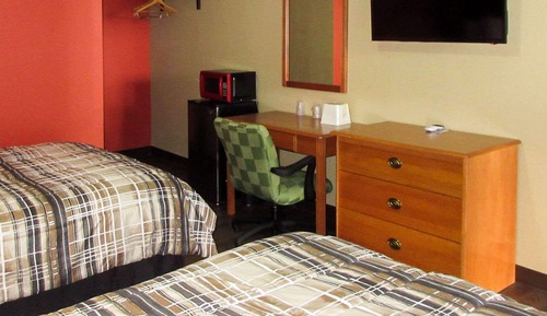 1 King Bed, Smoking