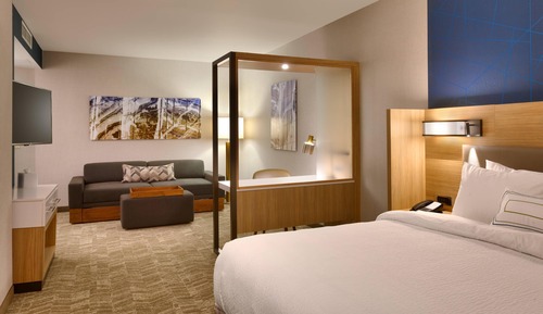 Estudio, 1 cama de matrimonio grande con sofá cama