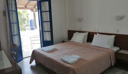 Habitación superior con 1 cama doble o 2 individuales, 1 habitación, no fumadores, vistas al mar