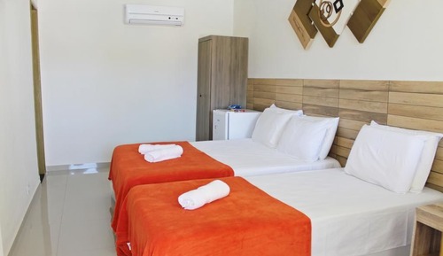 Habitación superior con 2 camas individuales