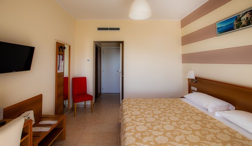Habitación con 1 cama doble o 2 individuales