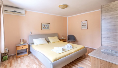 Apartamento, 1 habitación, terraza, junto a la piscina