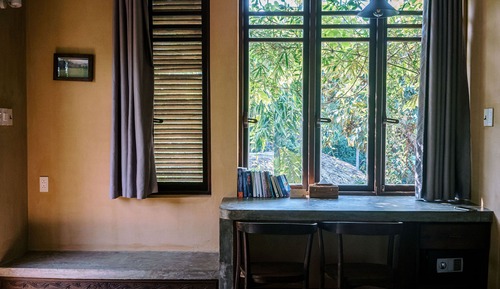Estudio (Sati Sunset River)