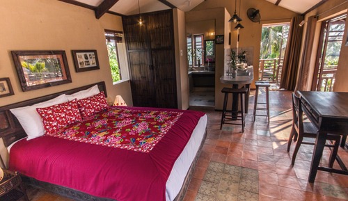 Estudio Deluxe (Magga Sunset Coco River)