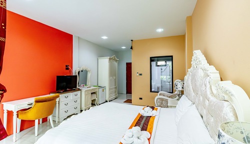 Habitación doble, vistas a la piscina