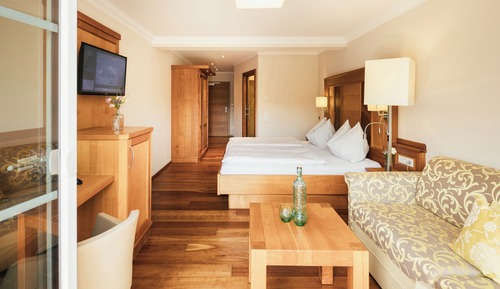 Habitación Confort con 1 cama doble o 2 individuales