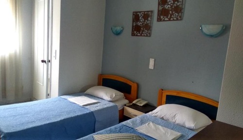 Habitación económica con 2 camas individuales, 2 camas individuales
