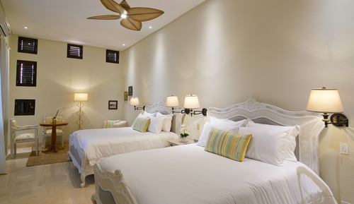 Habitación superior con 2 camas individuales, 2 camas de matrimonio