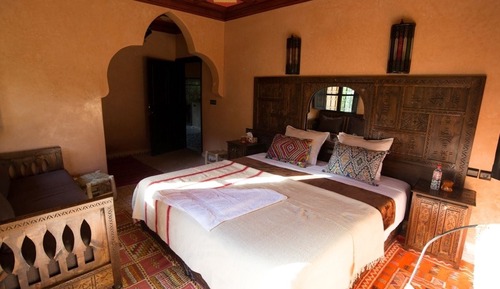 Habitación superior, balcón (Fes)