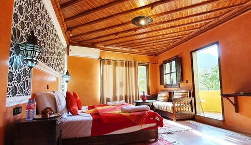 Habitación superior, vistas al jardín (Tangier)