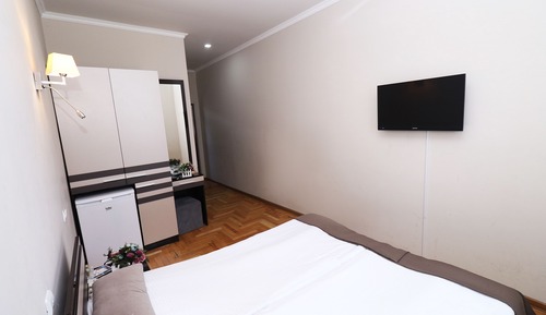 Habitación estándar con 1 cama doble o 2 individuales