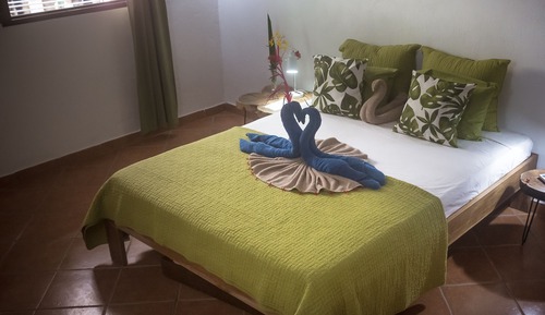 Casa, 3 habitaciones, balcón, vistas a la piscina