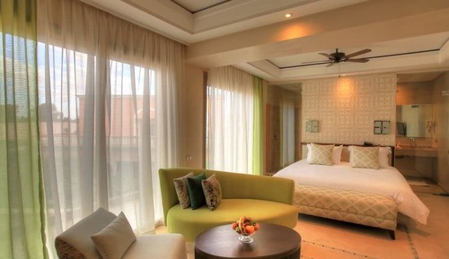 Suite, baño privado (Royale)