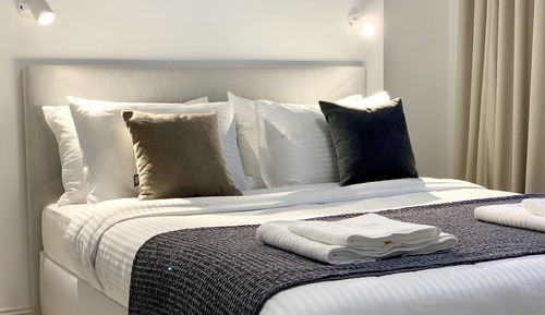 Luxury 2 Bedrooms Apartment Gaono St.8