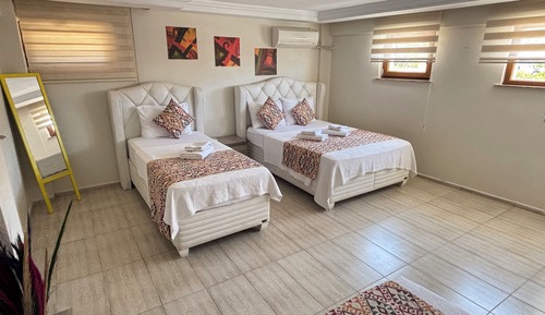 Habitación cuádruple económica