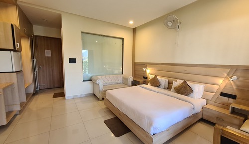 Habitación ejecutiva doble, 1 cama de matrimonio grande, vistas a la colina
